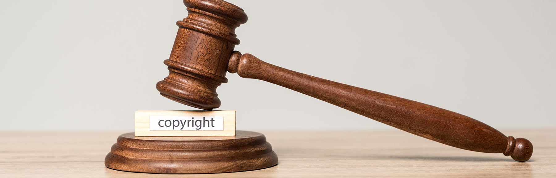 copyright gavel depositphotos 326976678 xl 2015